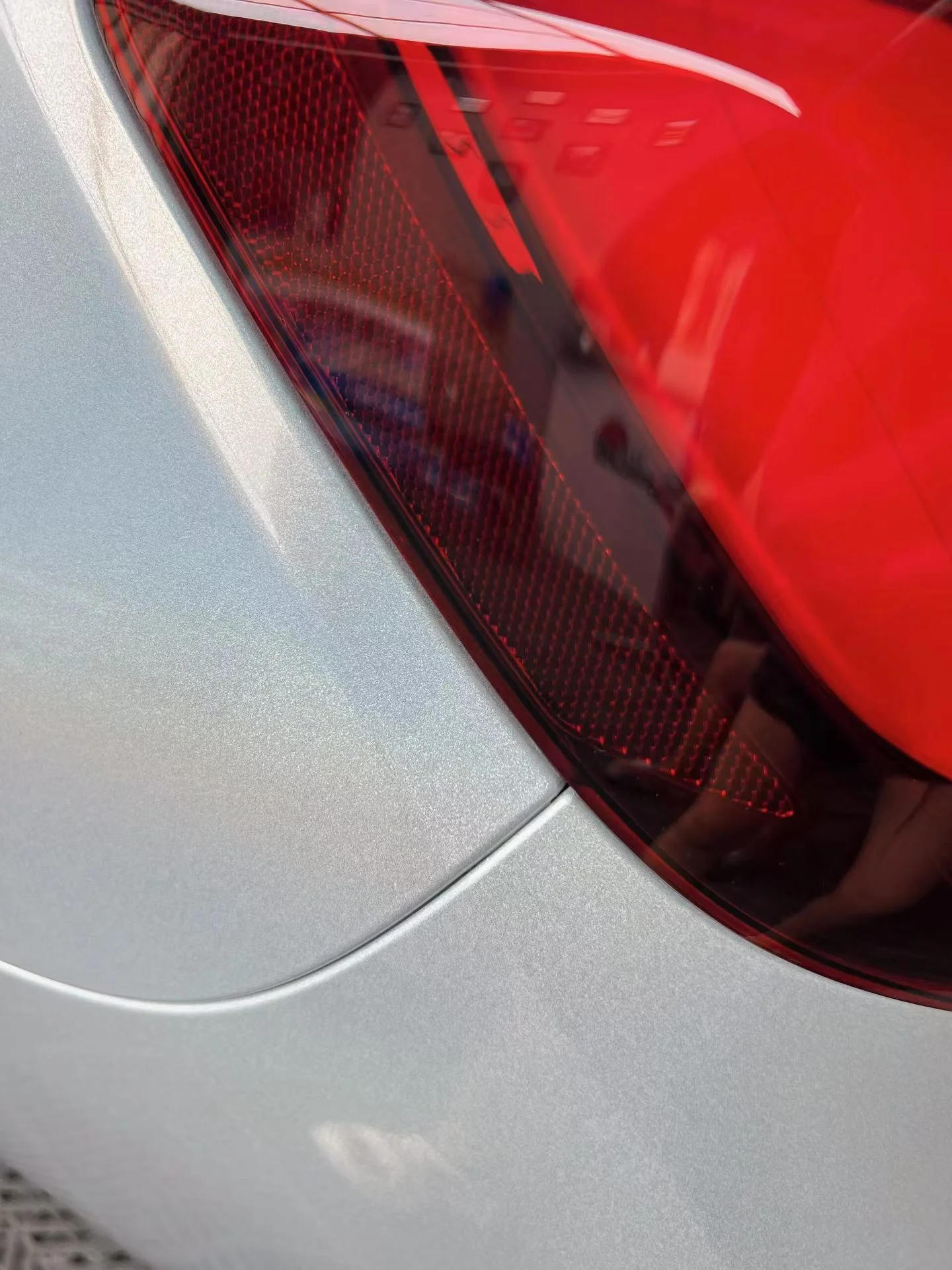 PET Laser White — A closer look. 5
